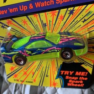 Matchbox Sparkers Green & Blue Race Car Vintage 🆕